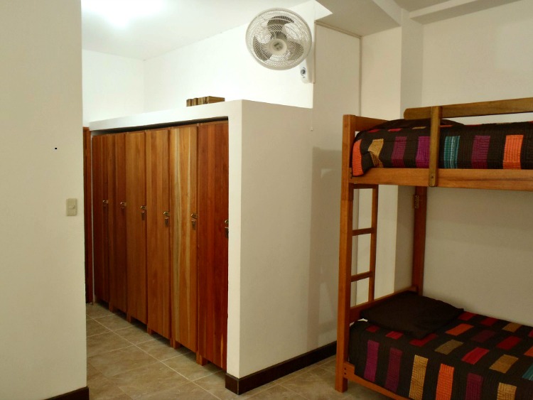 Dorm room with six lockers